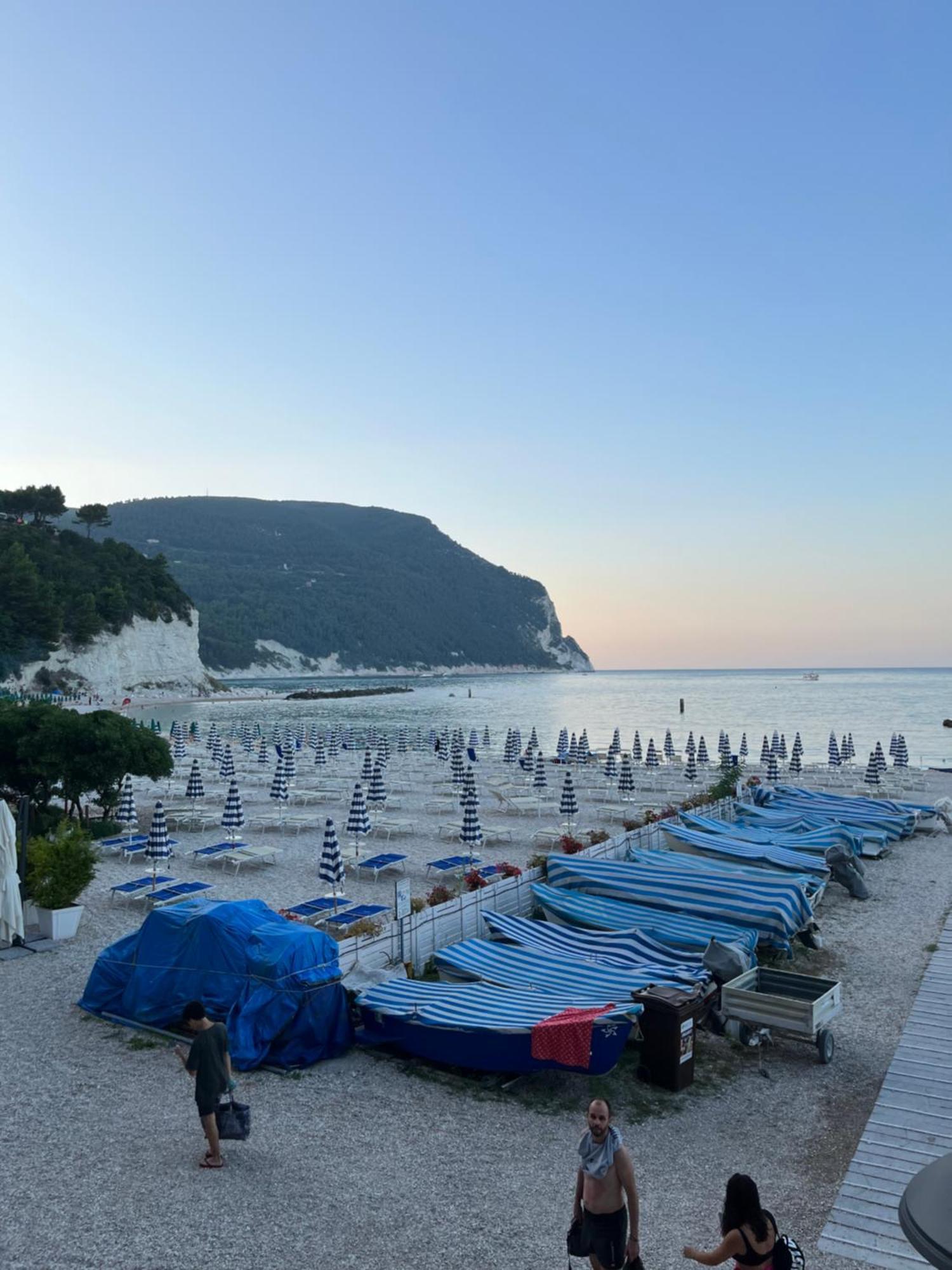مبيت وإفطار سيرولو Fonte D'Olio Conero Relais المظهر الخارجي الصورة