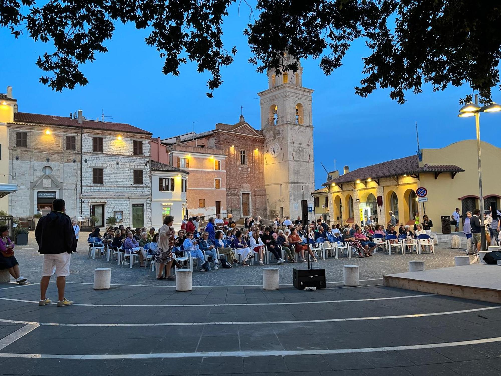 مبيت وإفطار سيرولو Fonte D'Olio Conero Relais المظهر الخارجي الصورة